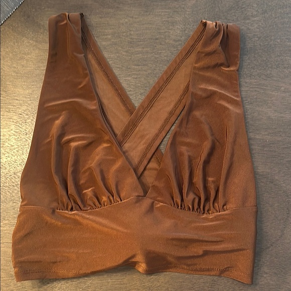 Urban Outfitters crop top - Picture 1 of 3